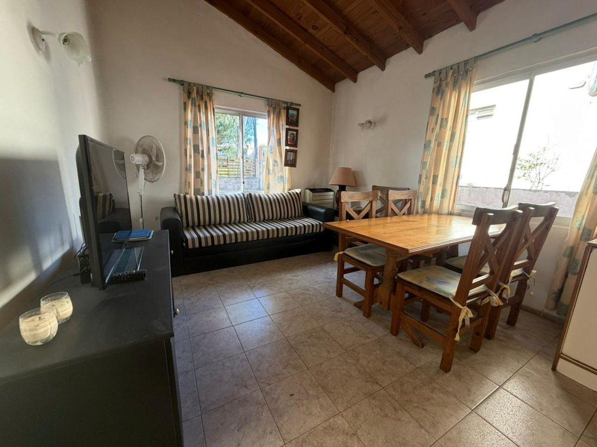 Foto de Casa en Venta en OSTENDE 4 ambientes, imagen 2
