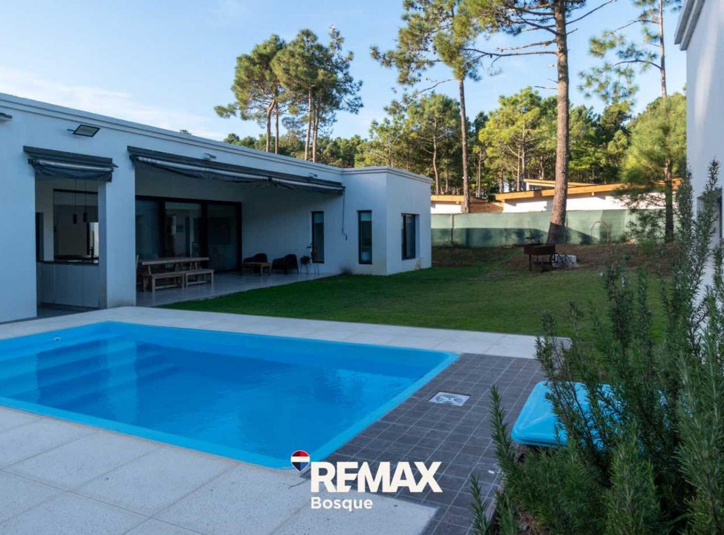 Foto de VENTA CASA EN PINAMAR BARRIO ALAMOS, imagen 1