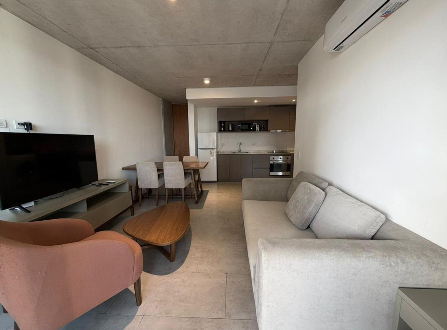 Foto de VENTA DEPARTAMENTO 2 AMBIENTES PINAMAR CON COCHERA, imagen 2