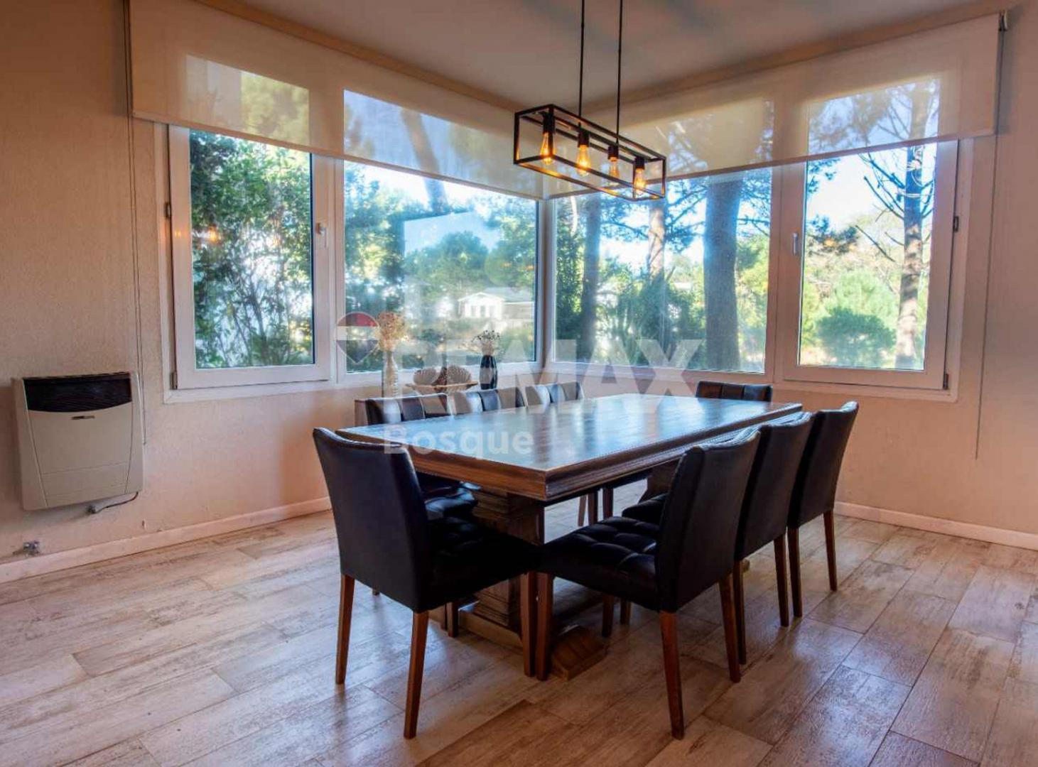 Foto de CASA VENTA COSTA ESMERALDA - FONDO LIBRE AL GOLF, imagen 4
