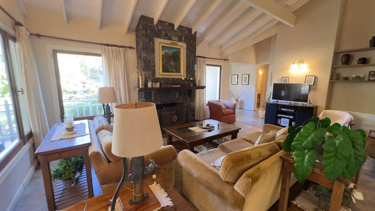 Foto de CASA VENTA 6 AMBIENTES CARILO, imagen 5