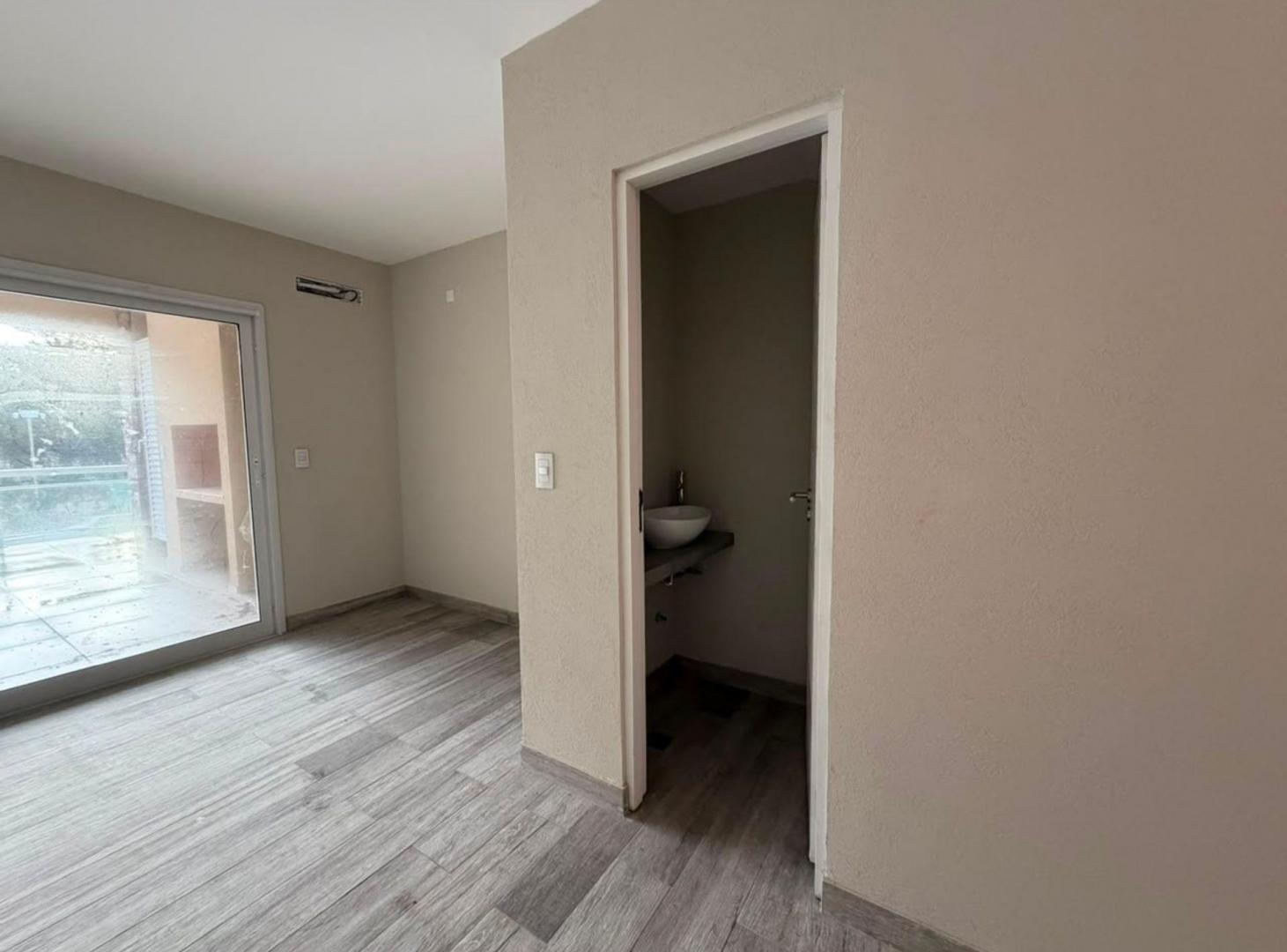 Foto de VENTA DEPARTAMENTO 3 AMBIENTES DUPLEX PINAMAR, imagen 1