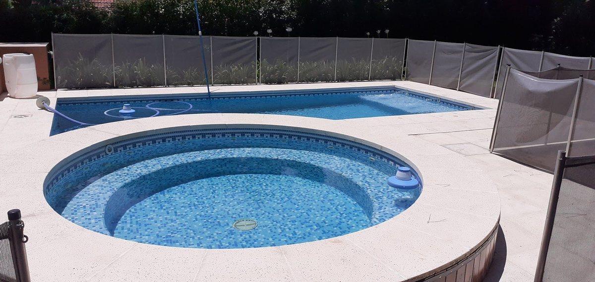 Foto de Venta Casa Carilo 4 dormitorios piscina y quincho, imagen 2