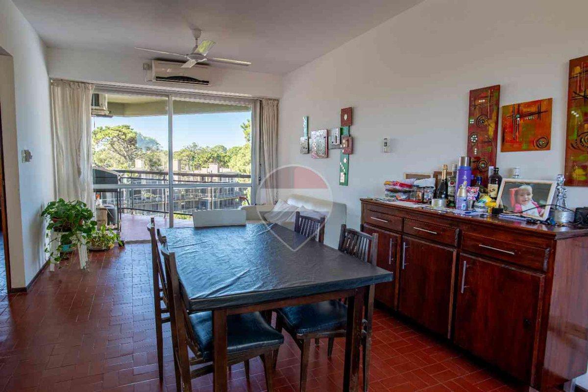 Foto de DEPARTAMENTO TRES AMBIENTES COCHERA CENTRO PINAMAR, imagen 1