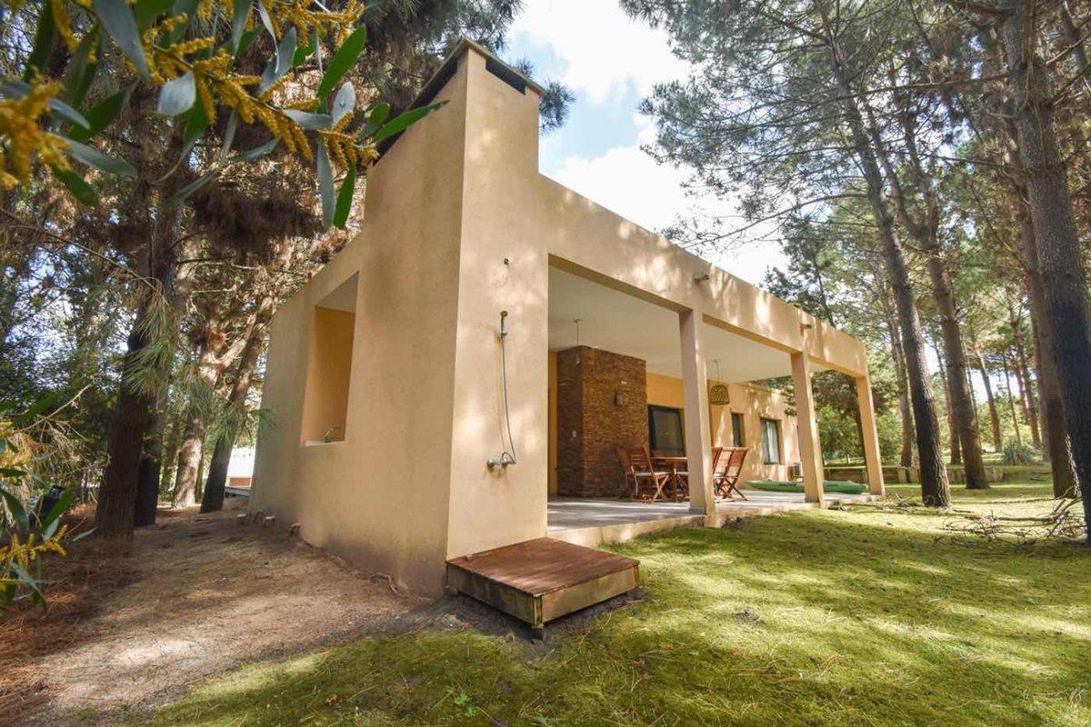 Foto de VENTA DE CASA EN COSTA ESMERALDA, imagen 1