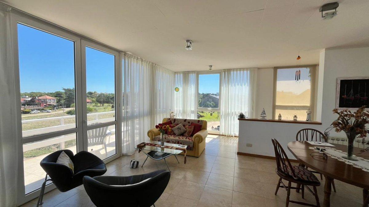 Foto de VENTA CASA VILLA GESELL SUR CERCA DEL MAR, imagen 4