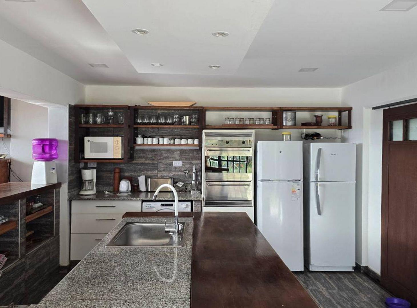 Foto de CASA EN VENTA PINAMAR 6 AMBIENTES GAS NATURAL, imagen 5