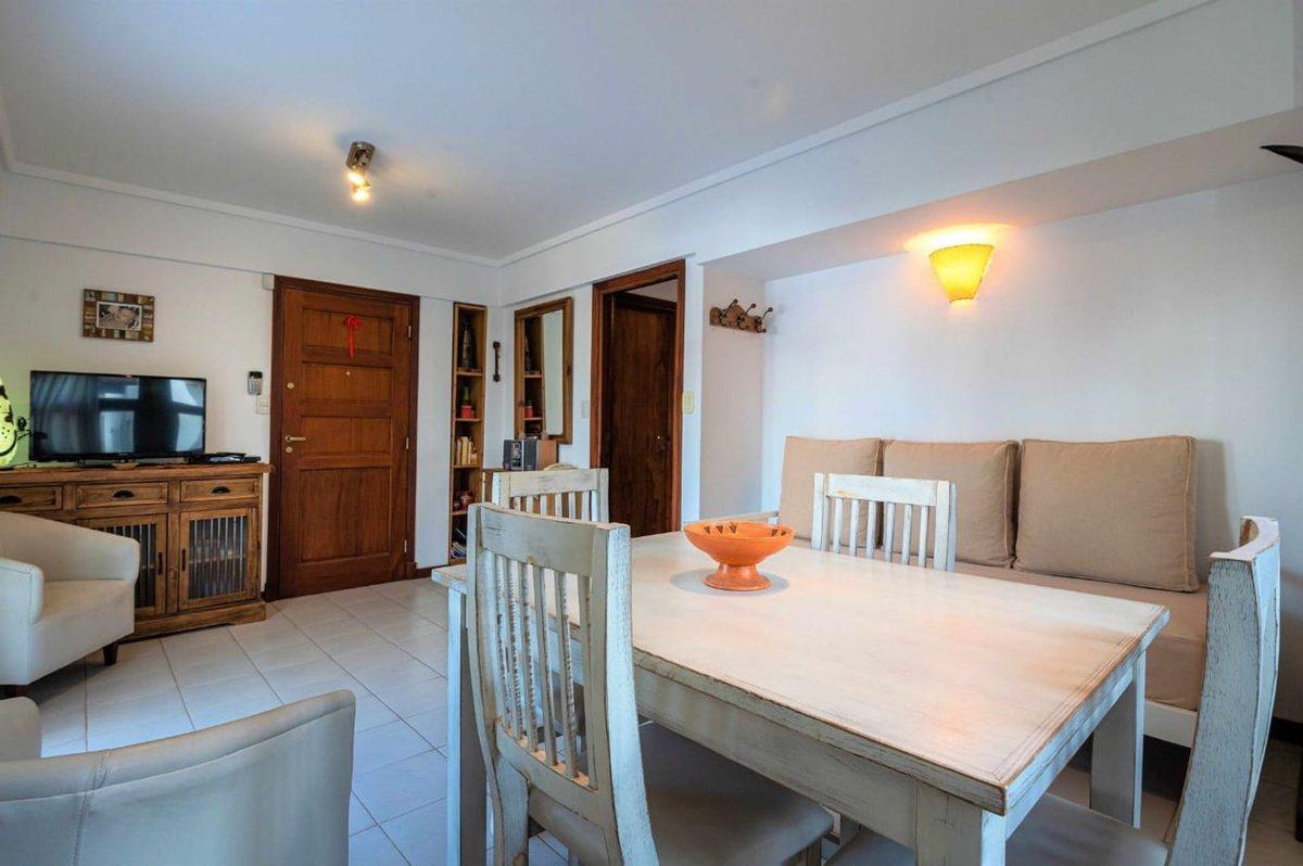 Foto de Alquiler Departamento 3 ambientes Pinamar Centro, imagen 1