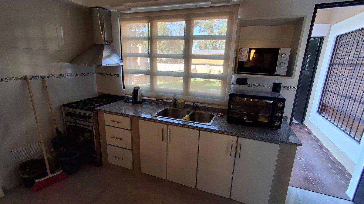Foto de VENTA CASA Y DEPARTAMENTO VALERIA DEL MAR PINAMAR, imagen 3