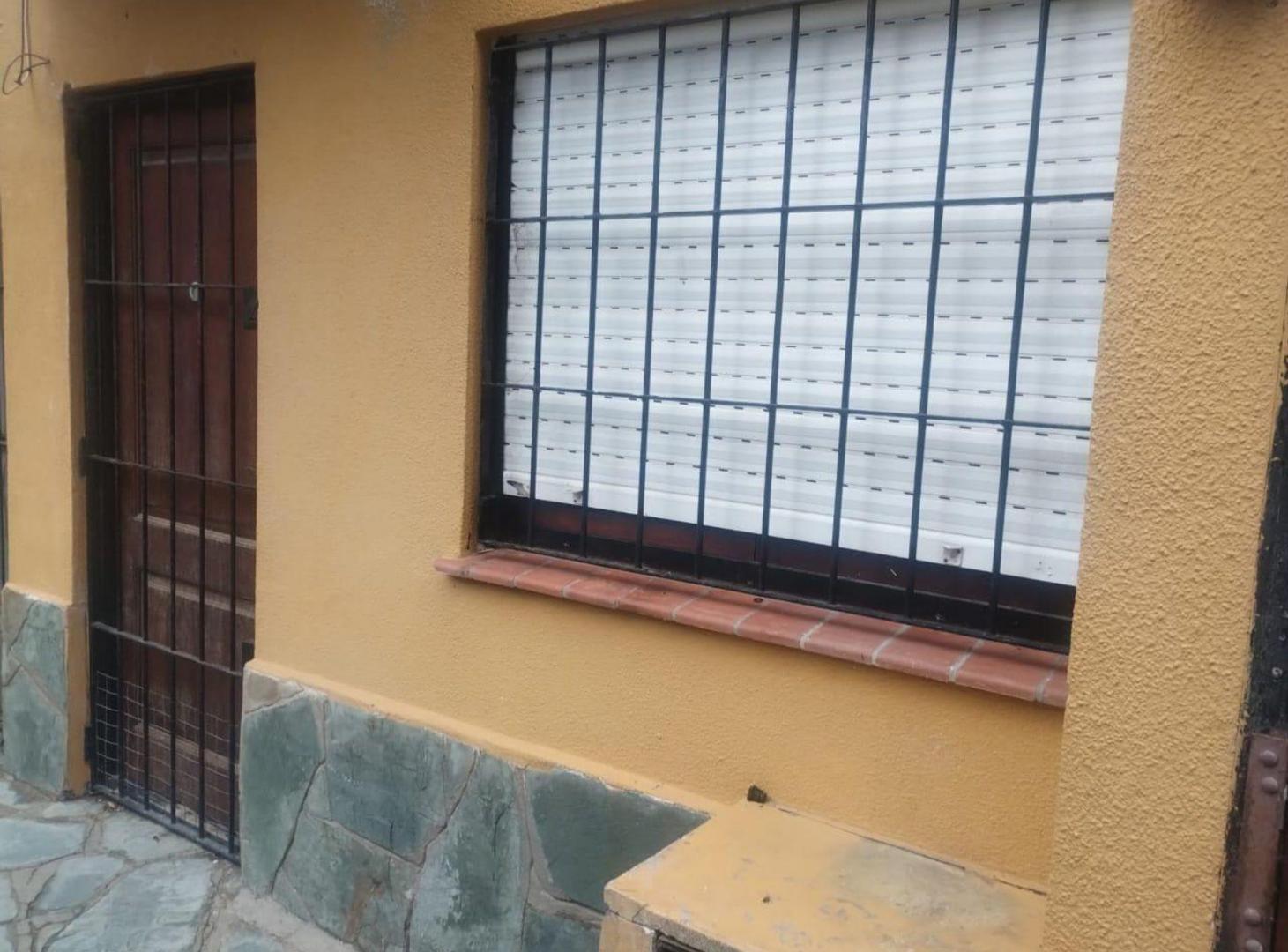 Foto de DEPARTAMENTO VENTA 2AMB VILLA GESELL CON JARDIN, imagen 2