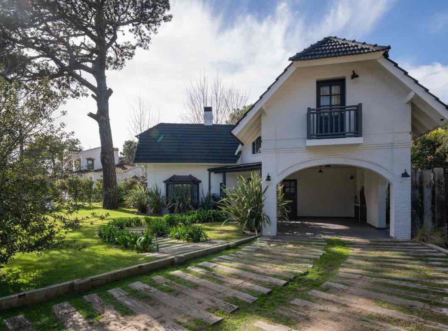 Foto de VENTA CASA EN PINAMAR, imagen 2