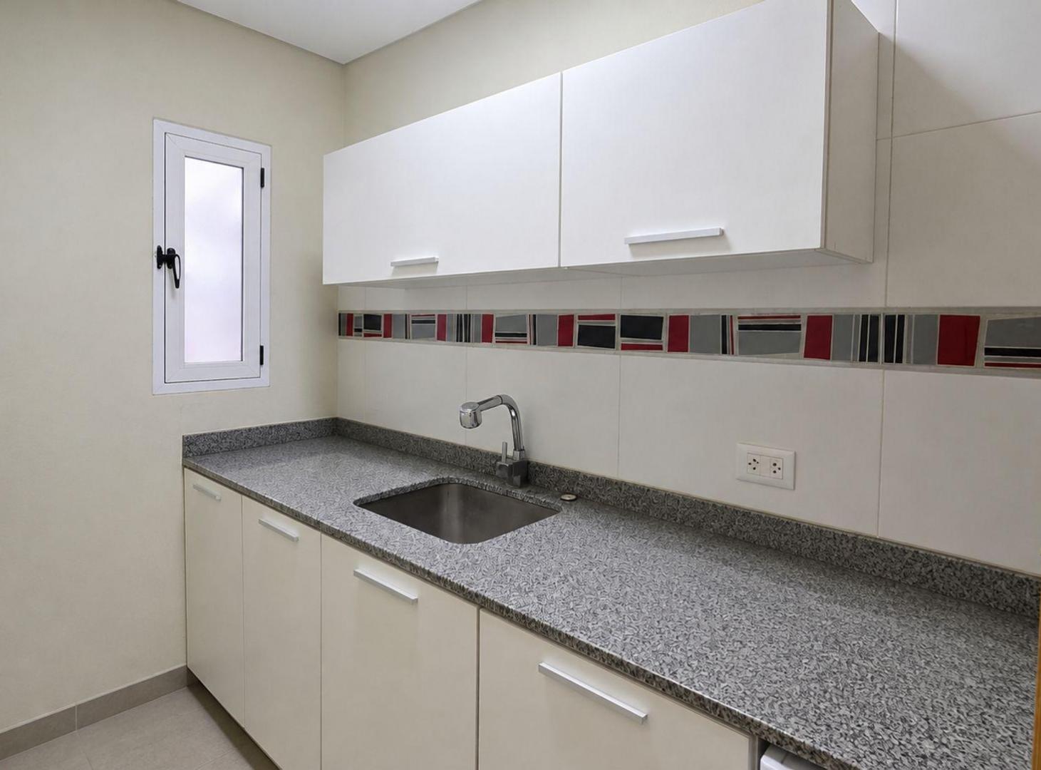 Foto de CASA EN VENTA BARRIO ALAMOS PINAMAR OPORTUNIDAD, imagen 3