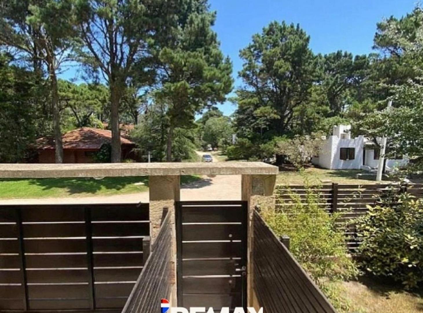 Foto de VENTA - DEPARTAMENTO 2 AMBIENTES - PINAMAR, imagen 1