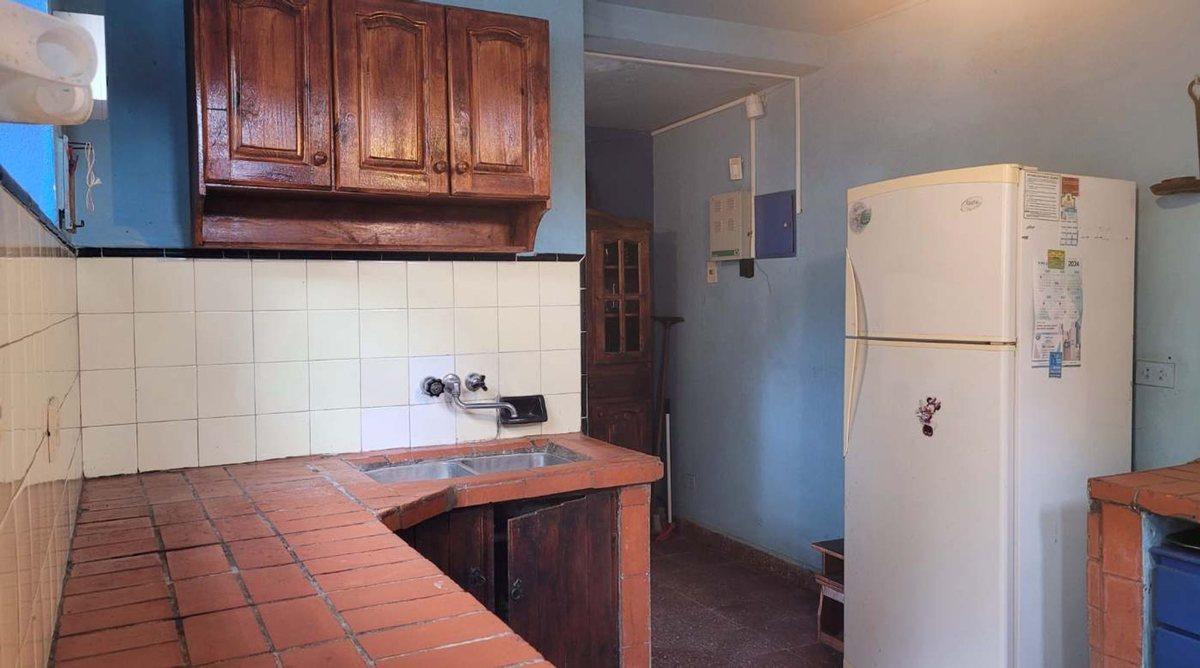 Foto de VENTA CASA EN GRAN LOTE COMERCIAL VILLA GESELL, imagen 3