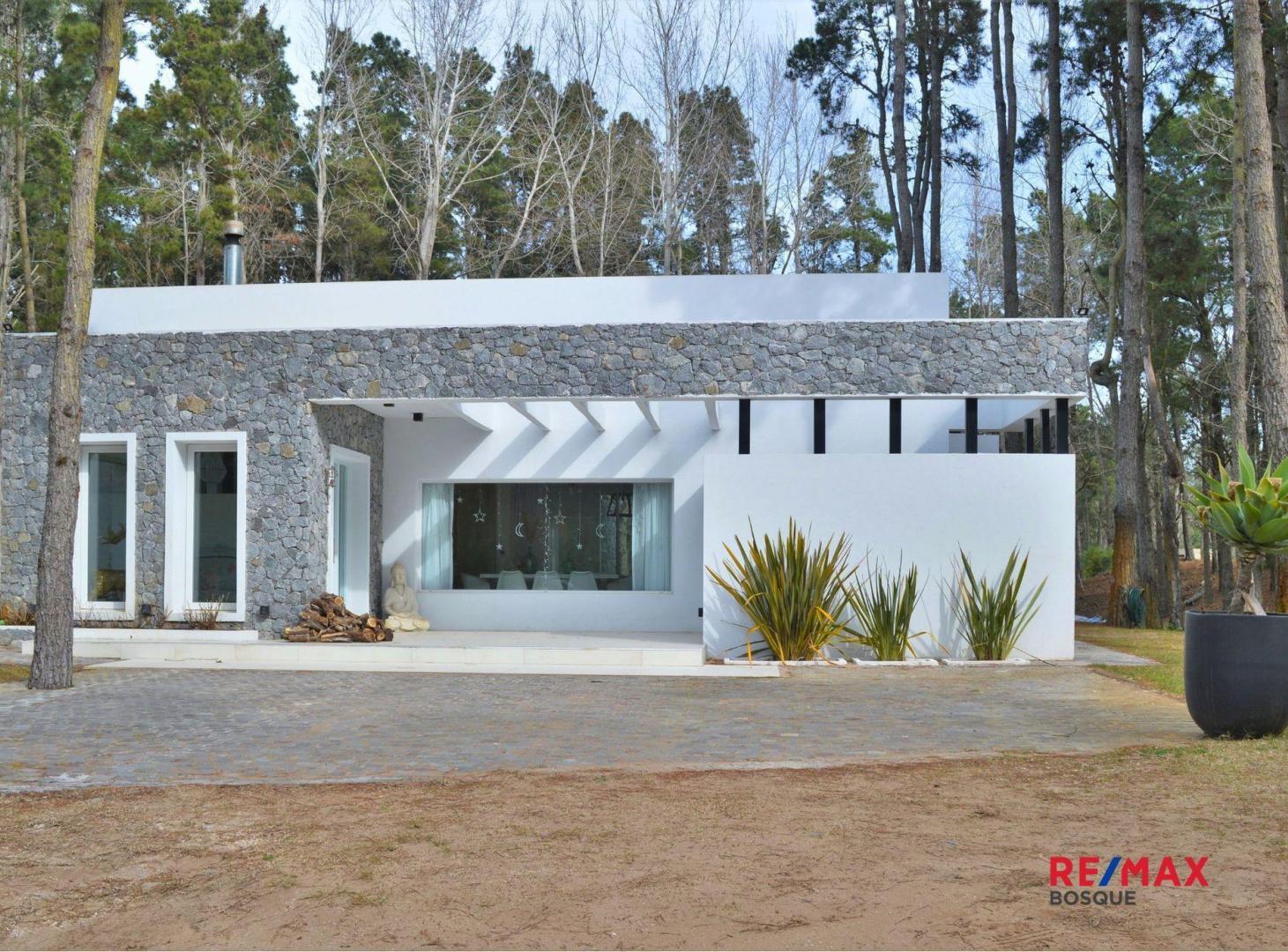 Foto de VENTA CASA 3 AMBIENTES BARRIO I VILLA ROBLES, imagen 1