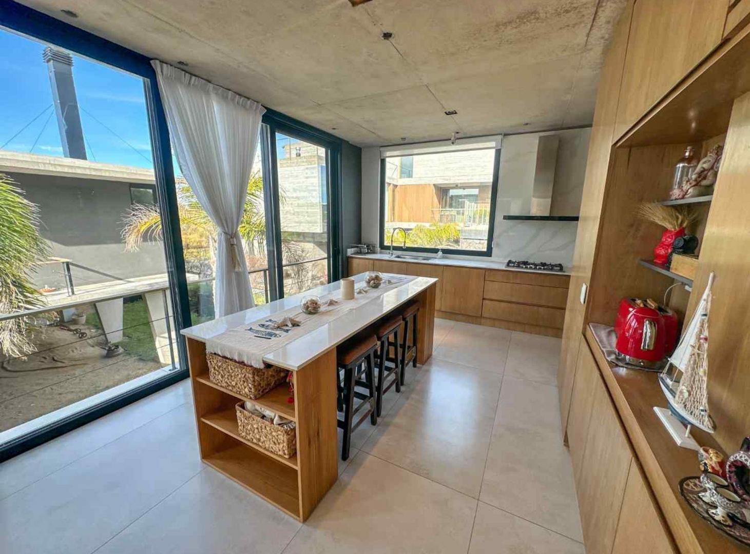 Foto de Casa en Venta en Costa Esmeralda FRENTE AL MAR, imagen 4
