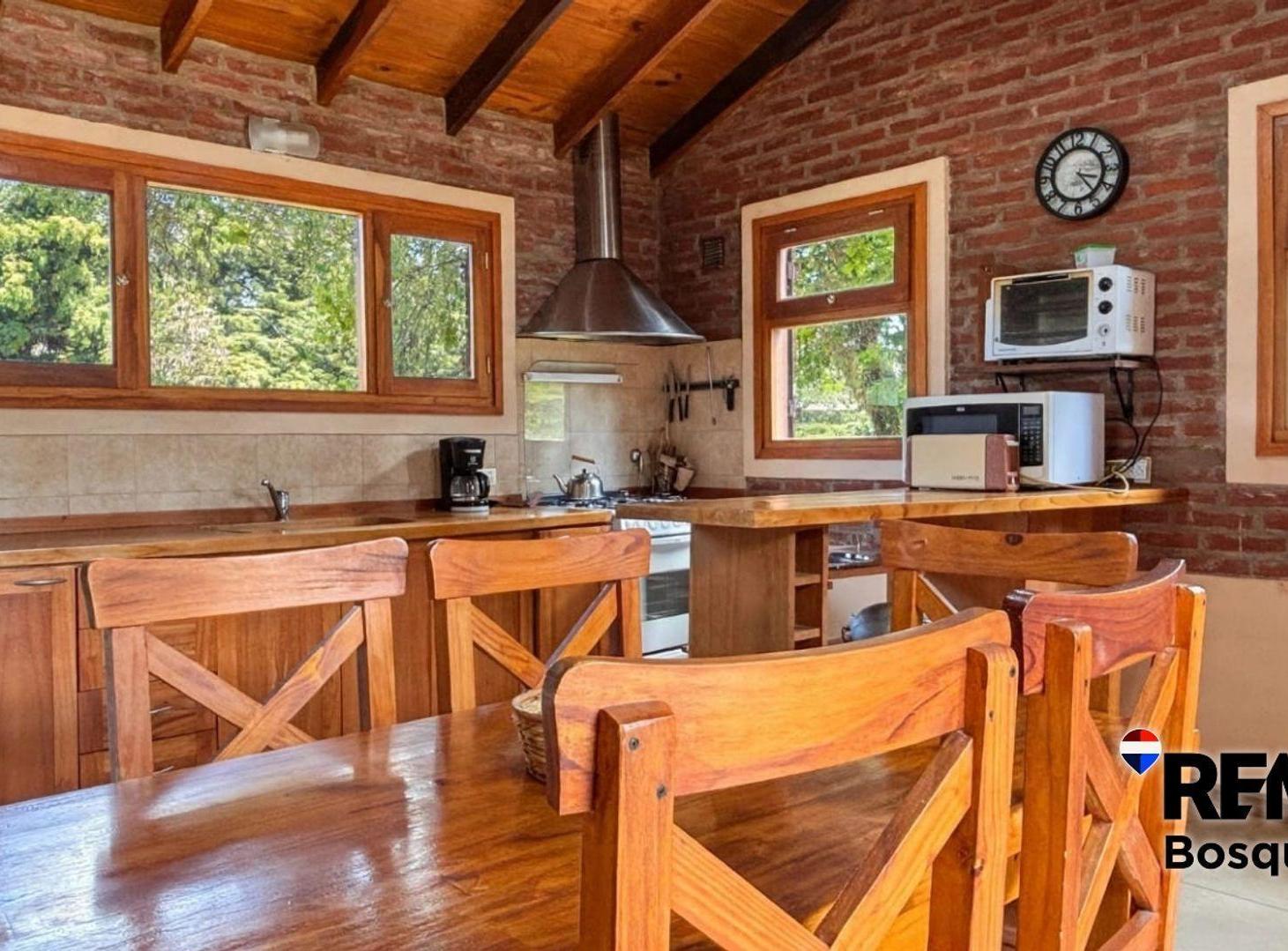 Foto de VENTA CASA VALERIA DEL MAR 4 AMBIENTES, imagen 4