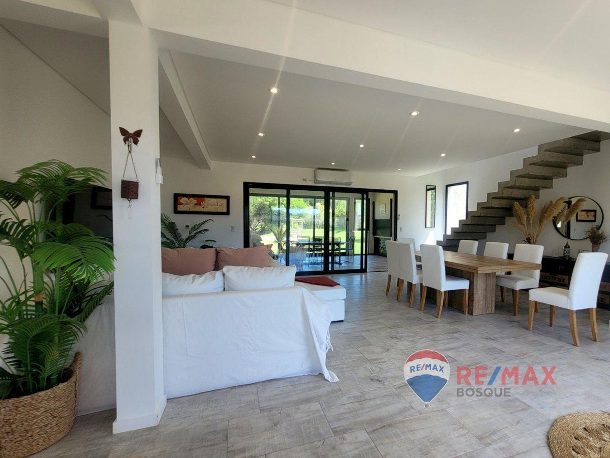 Foto de VENTA CASA COSTA ESMERALDA RESIDENCIAL II GAS NAT, imagen 1