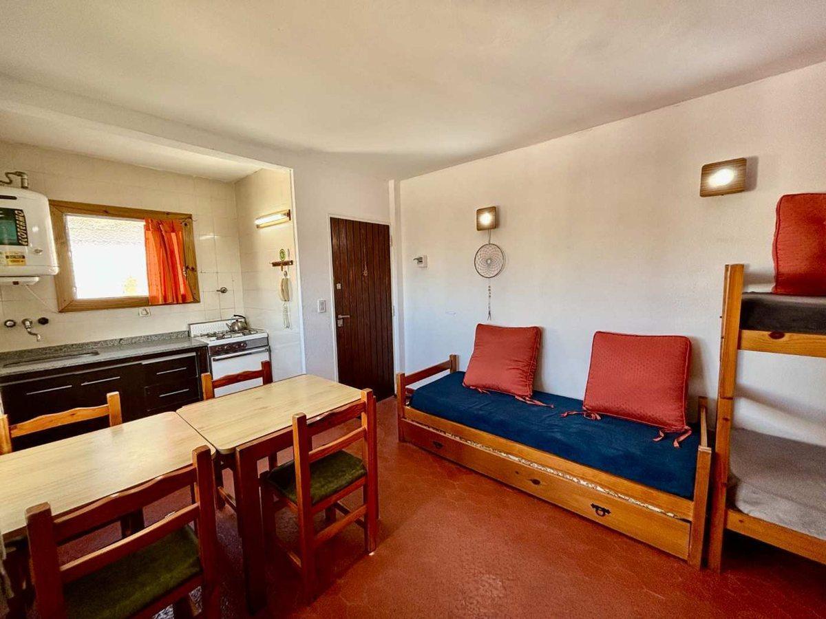 Foto de DEPARTAMENTO VENTA DOS AMBIENTES VILLA GESELL, imagen 3