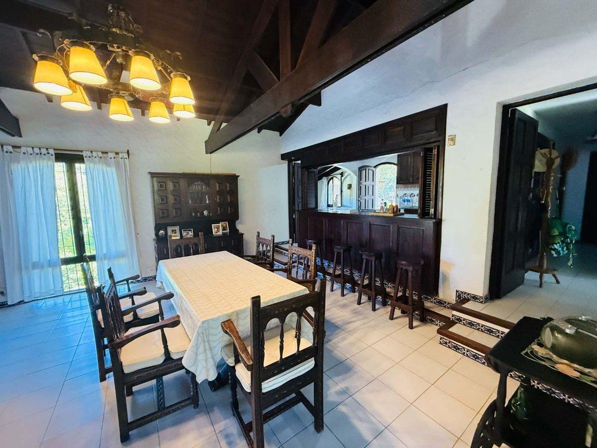 Foto de Chalet en venta Pinamar B5 4 ambientes cochera, imagen 2