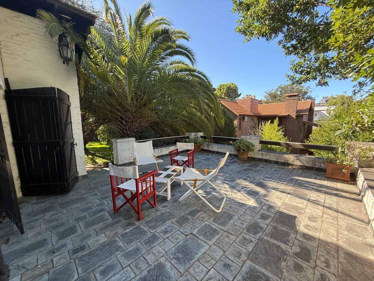 Foto de Chalet en venta Pinamar B5 4 ambientes cochera, imagen 1