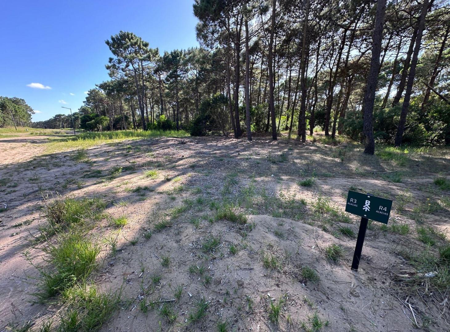 Foto de LOTE VENTA BARRIO BOSQUES PINAMAR, imagen 1