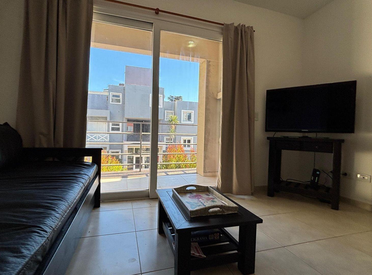 Foto de DEPARTAMENTO VENTA PINAMAR CENTRO, imagen 2