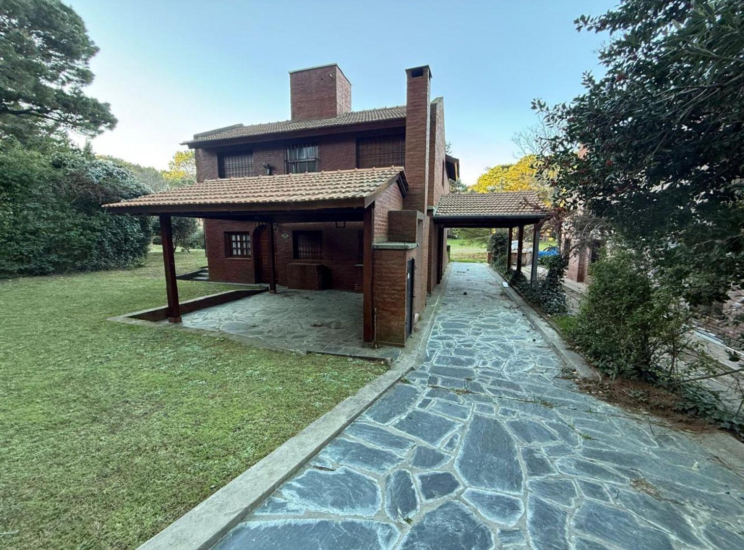 Foto de VENTA CASA 4 AMBIENTES GARAGE PINAMAR, imagen 2
