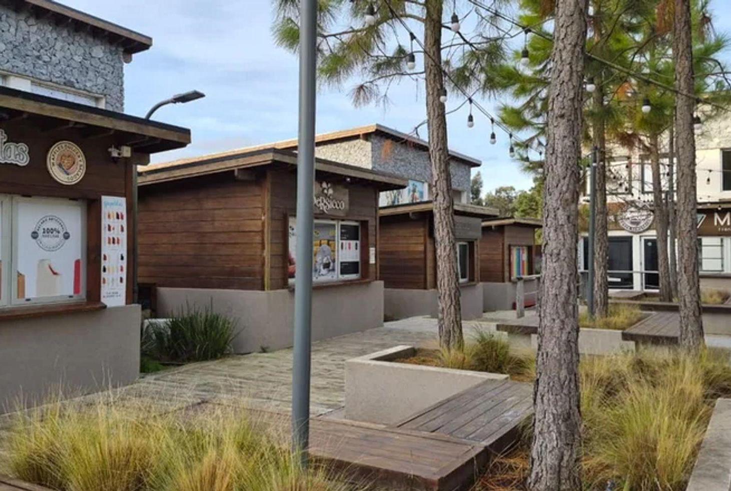 Foto de VENTA GONDOLA COMERCIAL COSTA ESMERALDA, imagen 1