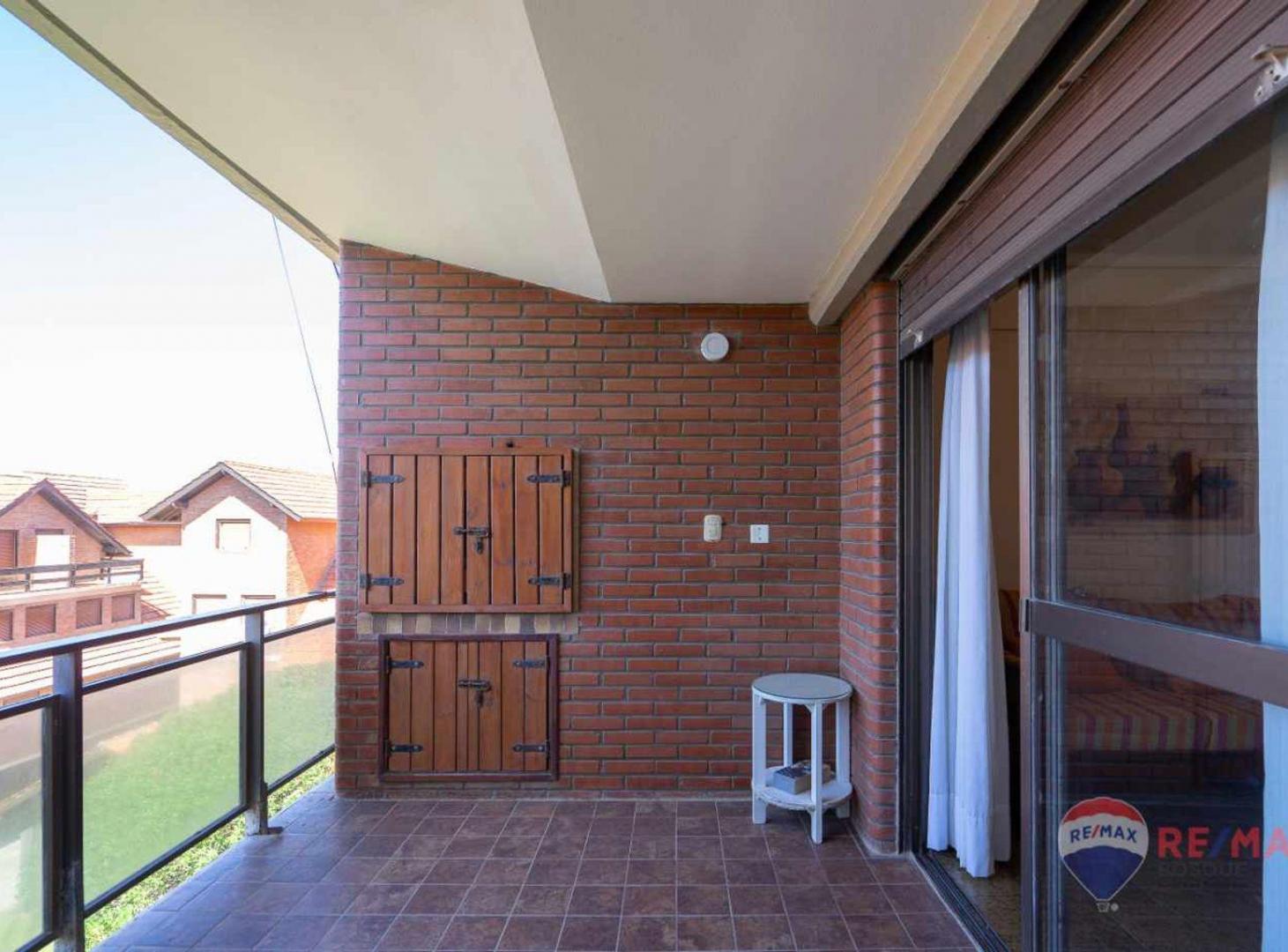 Foto de DEPARTAMENTO VENTA PINAMAR 5 AMB COCHERA MTS PLAYA, imagen 1