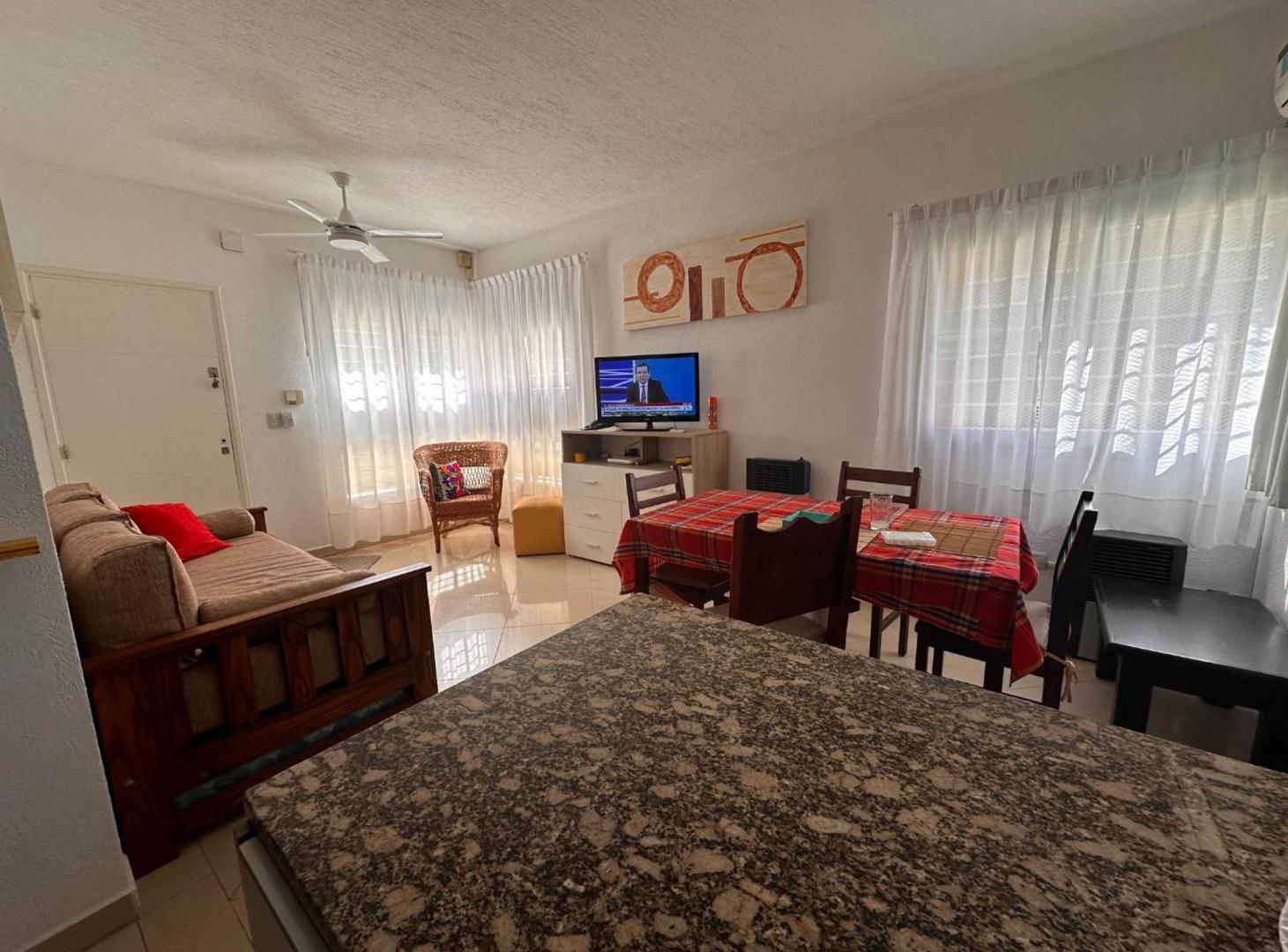 Foto de DEPARTAMENTO 2 AMBIENTES CON GAS, imagen 4