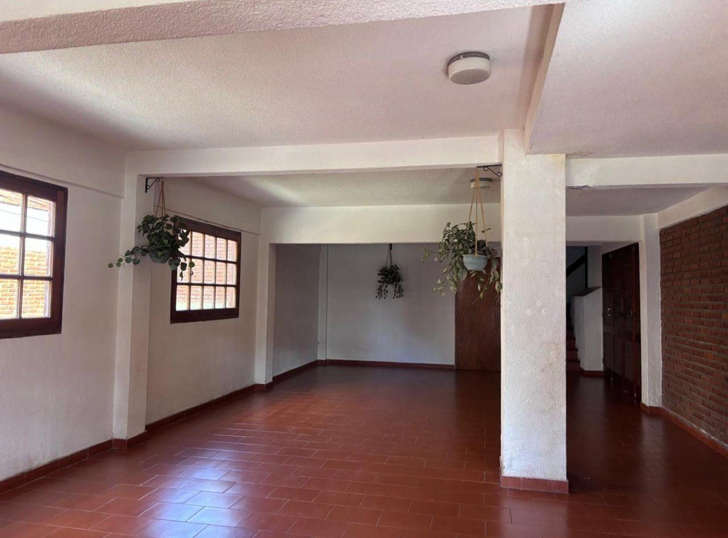 Foto de VENTA DEPARTAMENTO DOS AMBIENTES CON GAS NATURAL, imagen 1