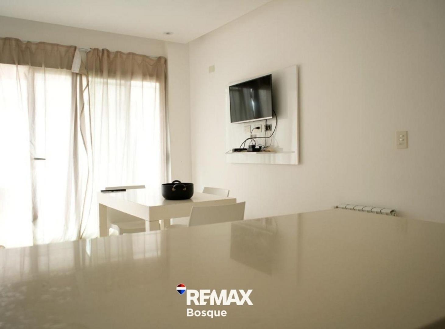 Foto de DEPARTAMENTO 2 AMBIENTES EN VENTA VILLA ROBLES, imagen 2