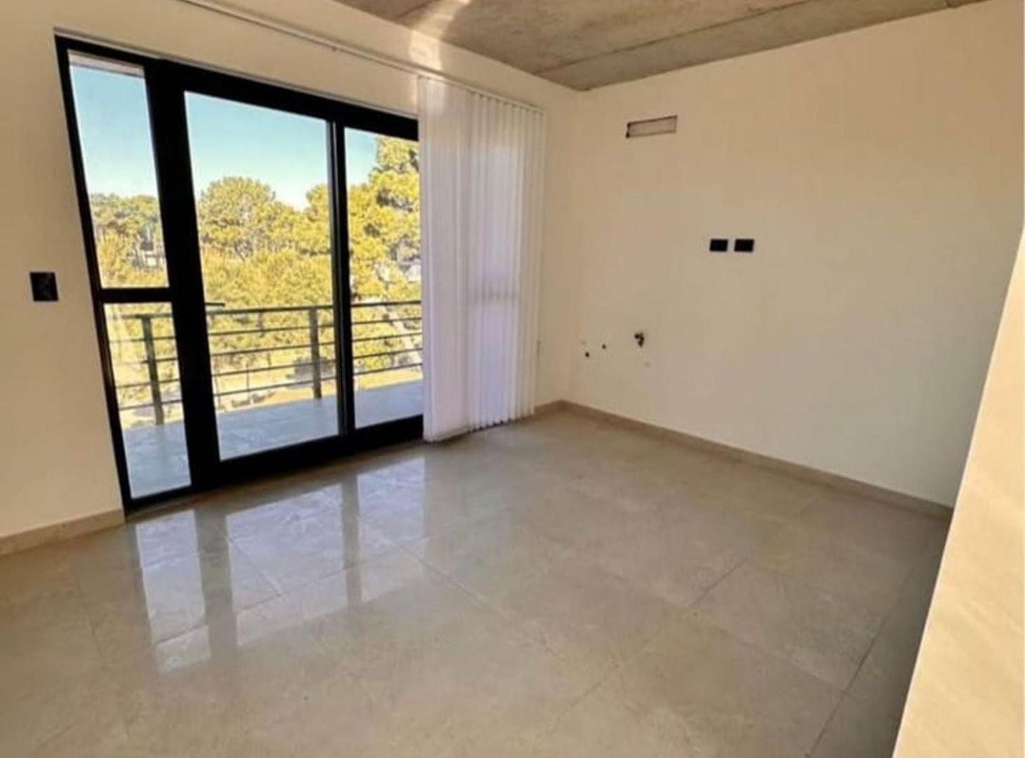 Foto de Casa Triplex en venta Barrio Nayades 4 AMBIENTES, imagen 1