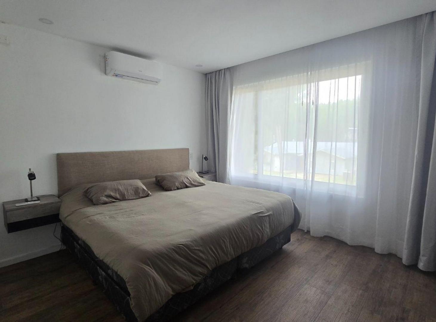 Foto de CASA EN VENTA BARRIO RESIDENCIAL I COSTA ESMERALDA, imagen 4