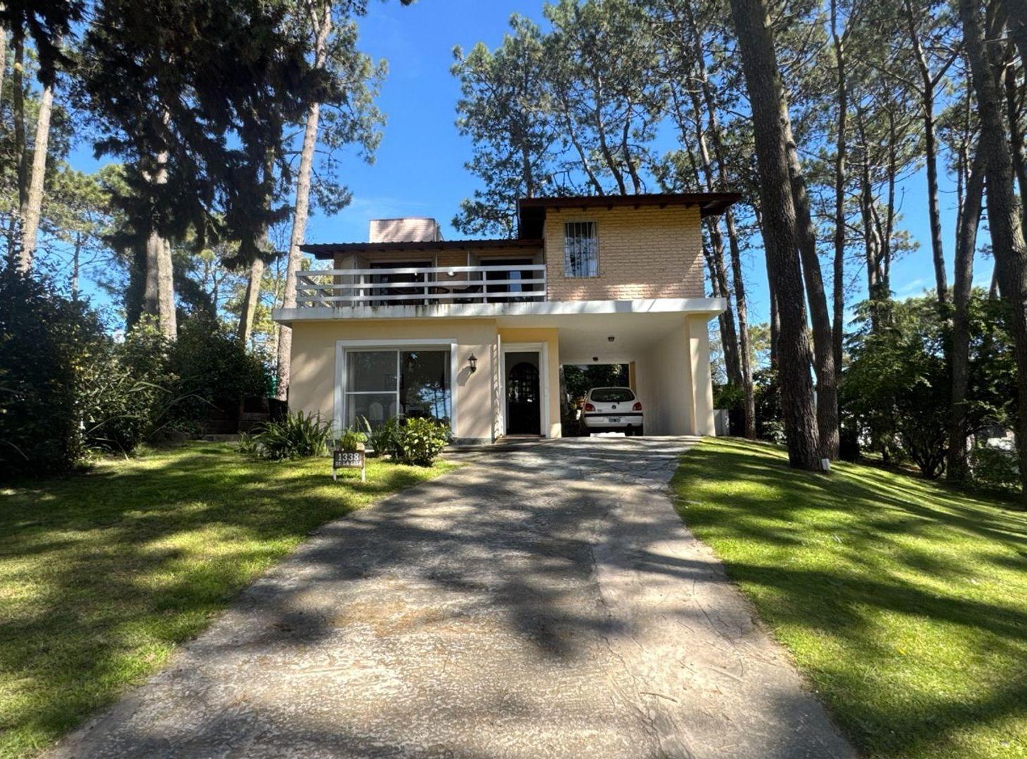 Foto de Casa en Venta en Pinamar Zona Golf nuevo, imagen 2