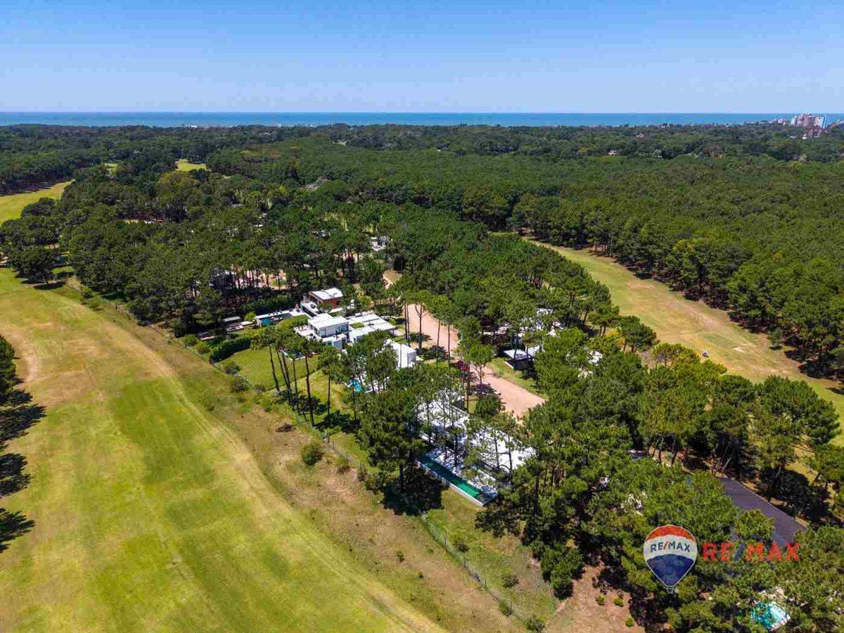 Foto de CASA EN VENTA ISLA DEL GOLF PINAMAR 4 DORMITORIOS, imagen 2