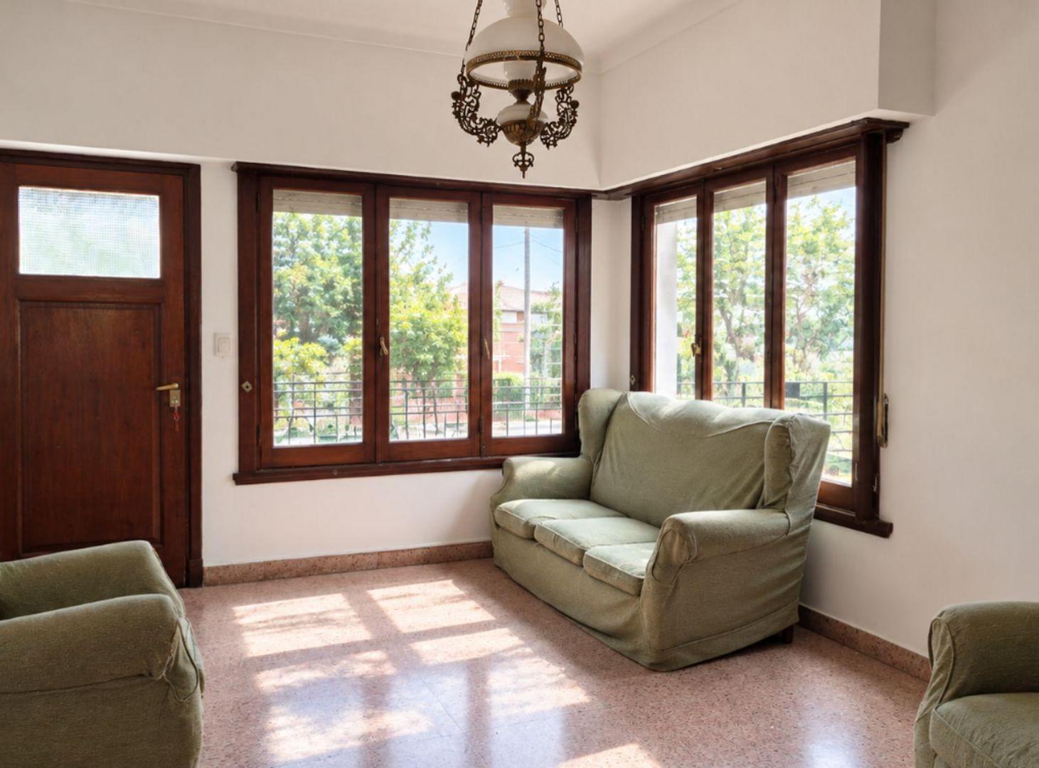 Foto de CASA EN VENTA MADARIAGA LOTE MULTIFAMILIAR, imagen 2