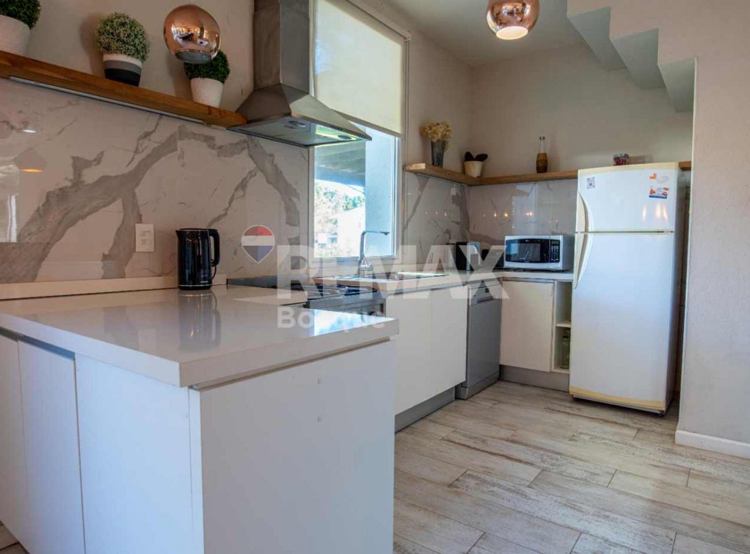 Foto de CASA VENTA COSTA ESMERALDA - FONDO LIBRE AL GOLF, imagen 4