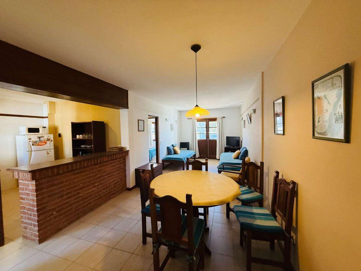 Foto de DEPARTAMENTO VENTA PINAMAR 2 AMB Y MEDIO PISCINA, imagen 4
