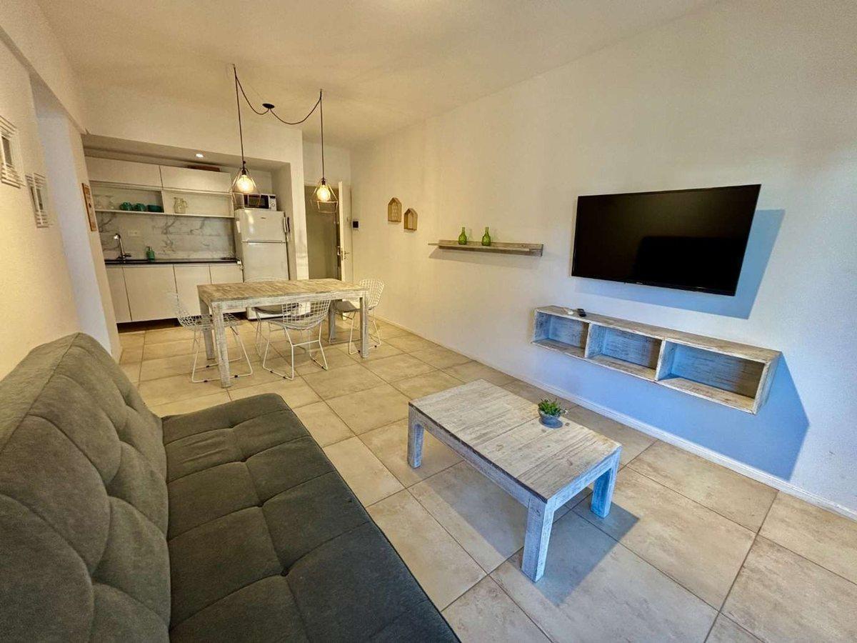 Foto de ALQUILER ANUAL DEPARTAMENTO PINAMAR 2 AMB., imagen 1