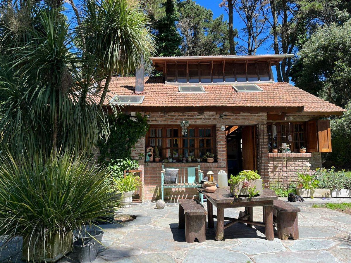 Foto de VENTA VALERIA DEL MAR CASA SOBRE DOS LOTES, imagen 1