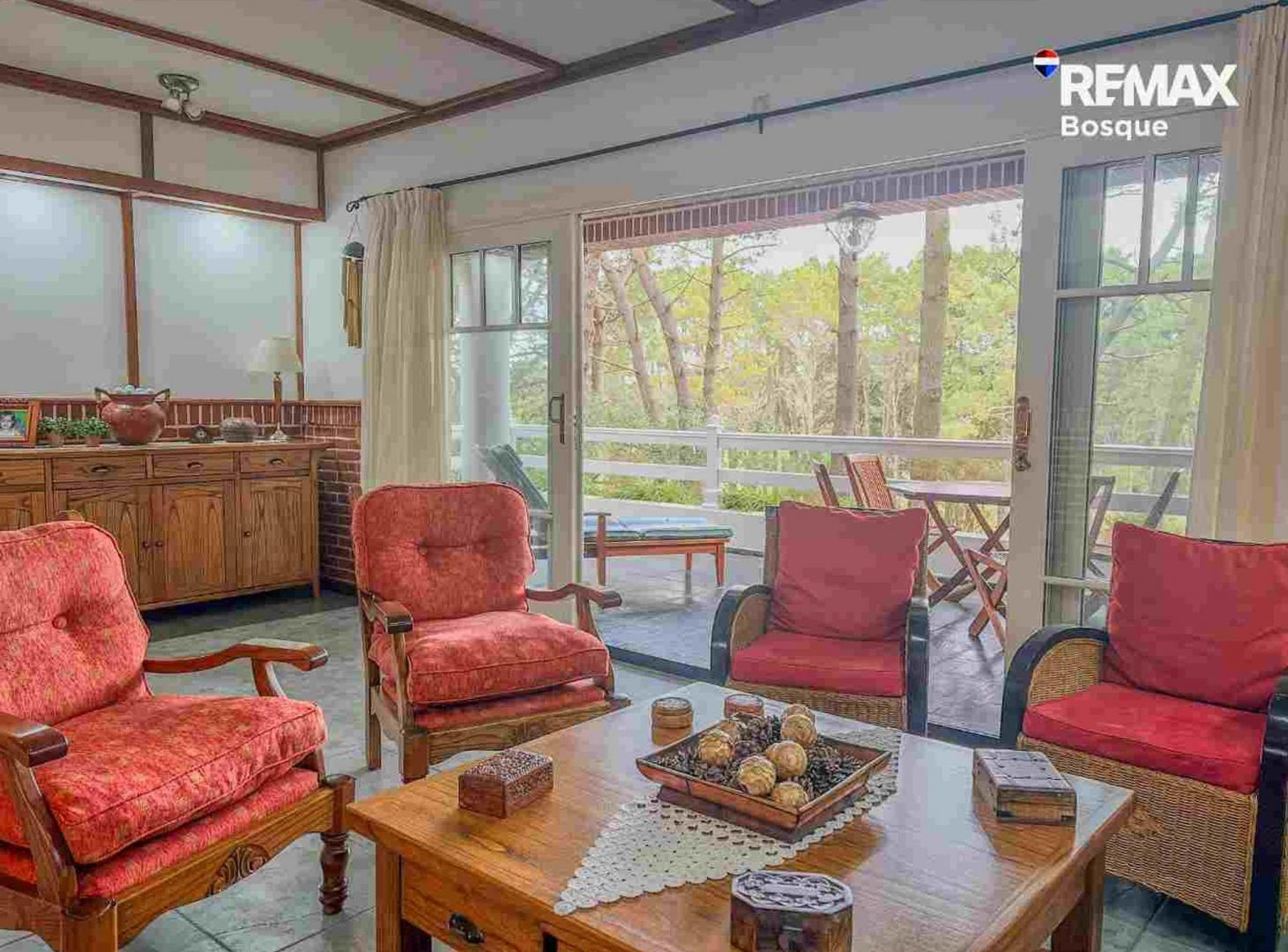 Foto de CASA DUPLEX VENTA PINAMAR CON VISTAS AL GOLF, imagen 5