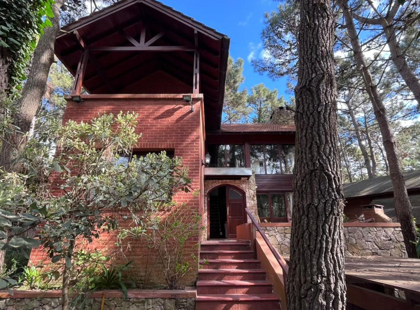 Foto de VENTA CASA MAR DE LAS PAMPAS CERCA DEL MAR, imagen 1