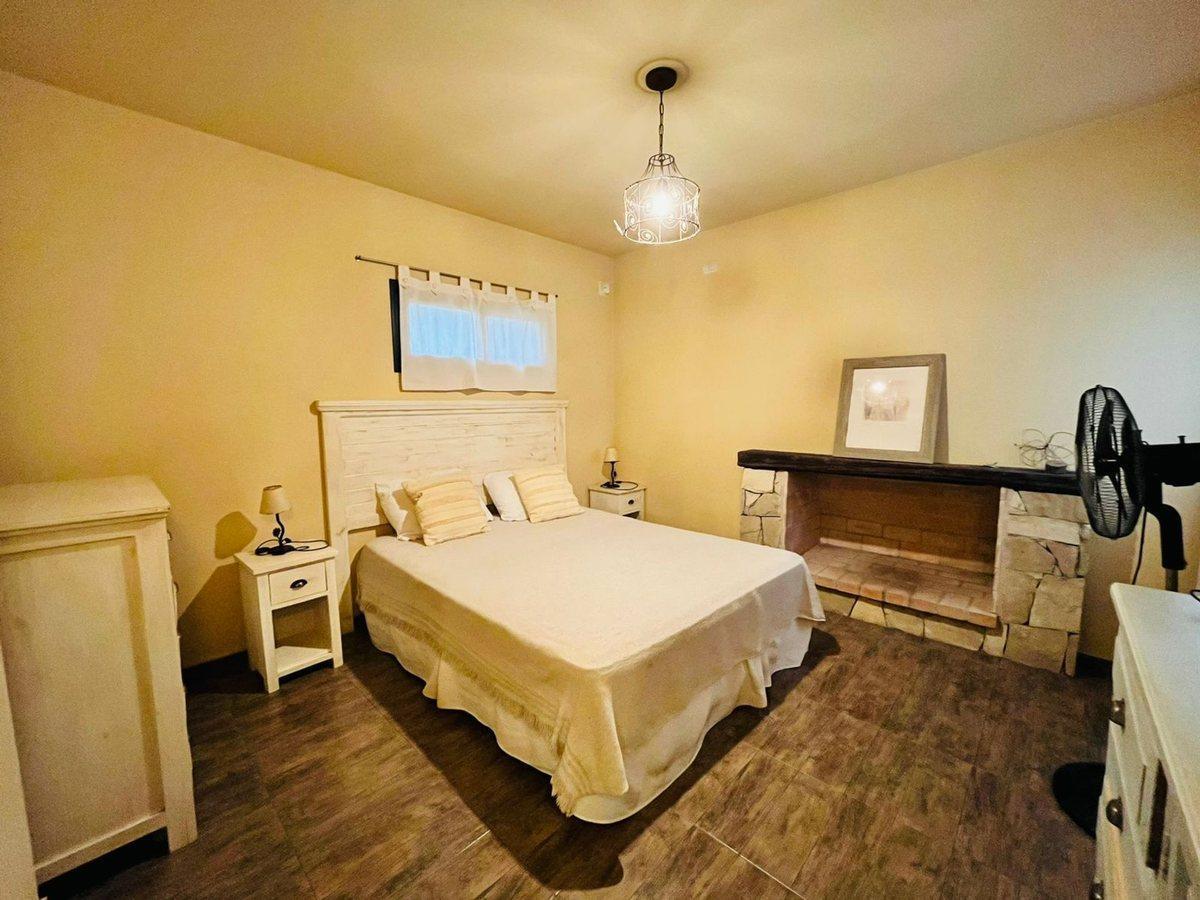 Foto de VENTA CASA VALERIA DEL MAR CINCO AMBIENTES, imagen 5
