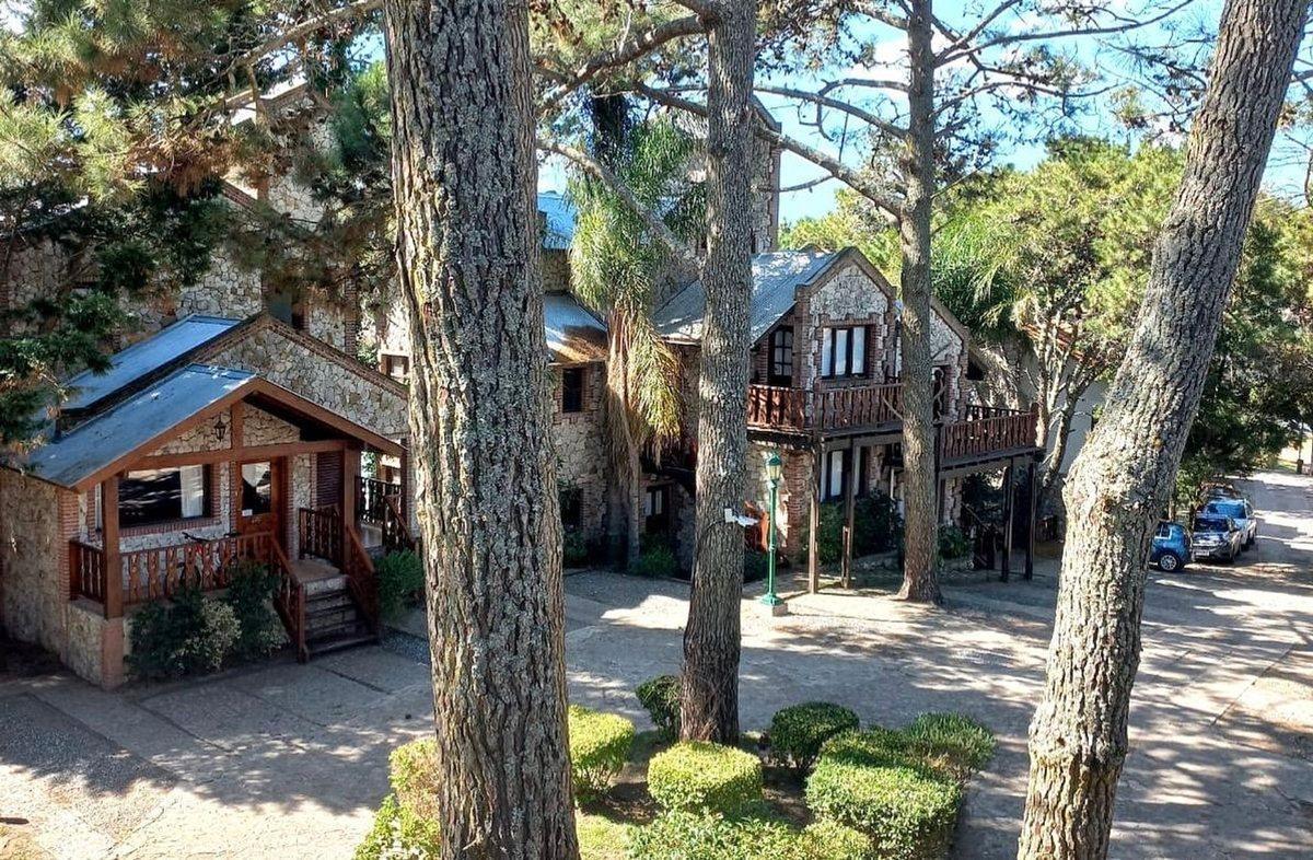 Foto de COMPLEJO DE CABAÑAS EN VENTA EN CARILÓ AMENITIES, imagen 1