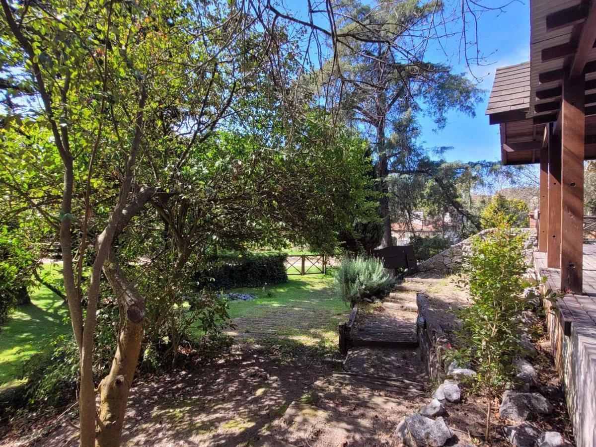 Foto de VENTA CASA PINAMAR 7 AMB. 400 m DEL MAR B° LASALLE, imagen 2