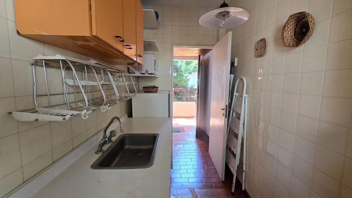 Foto de DEPARTAMENTO DUPLEX CUATRO AMBIENTES VENTA PINAMAR, imagen 4