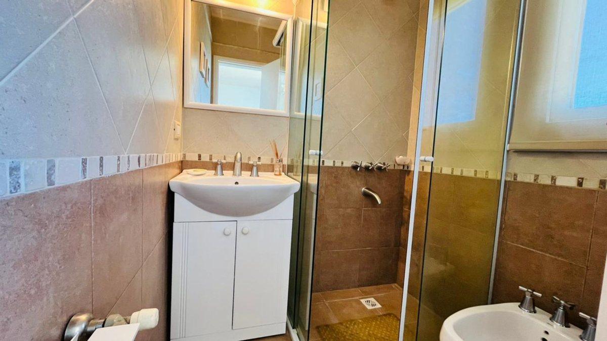 Foto de la propiedad en Av 1 Entre Paseo 149 y Paseo 150 4900, Villa Gesell