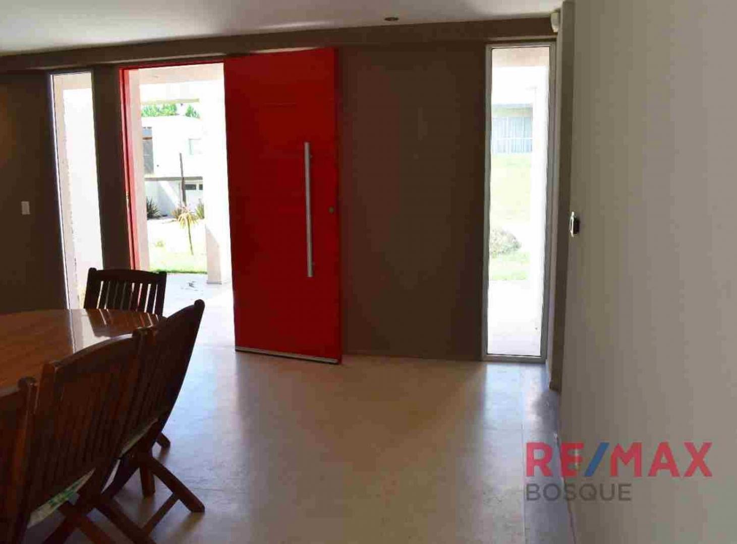 Foto de CASA EN VENTA COSTA ESMERALDA - GAS NATURAL, imagen 4